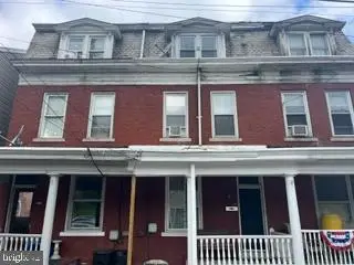 1502 W Norwegian St, Pottsville, PA 17901 - #1