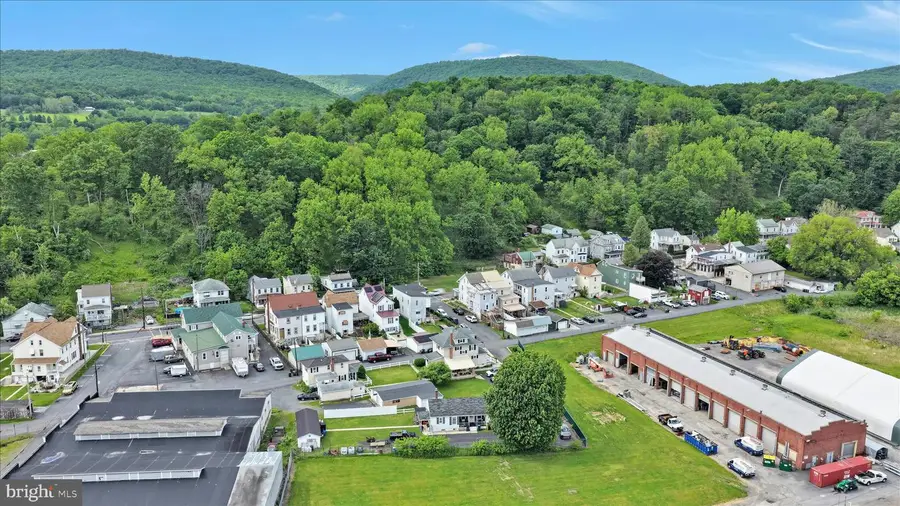 21 Prescott St, Cressona, PA 17929 - #3