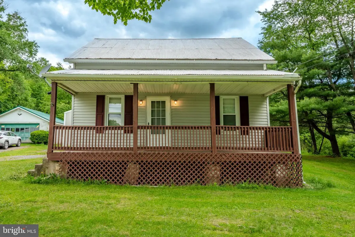 18 Ferndale Hill Dr, Zion Grove, PA 17985 - #1