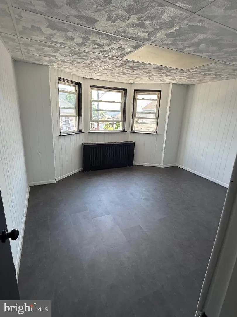 227 Florida Ave, Shenandoah, PA 17976 - #2