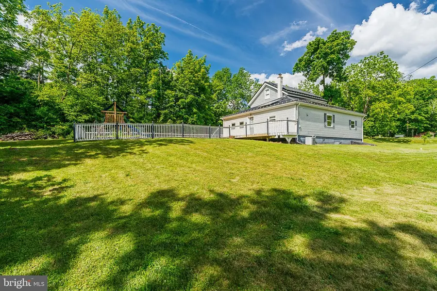 31 W Wild Cherry Rd, Schuylkill Haven, PA 17972 - #3