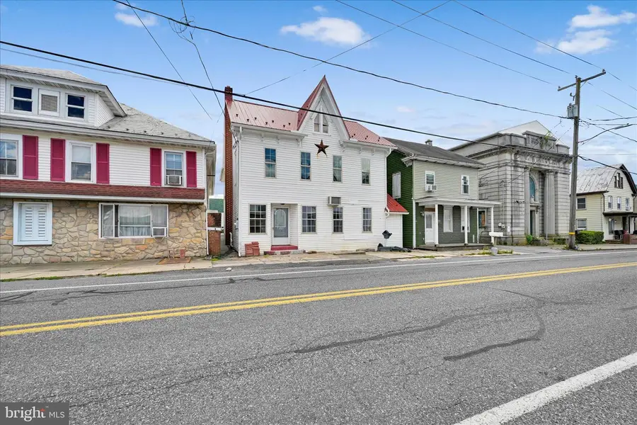 1019 W Main St, Valley View, PA 17983 - #3