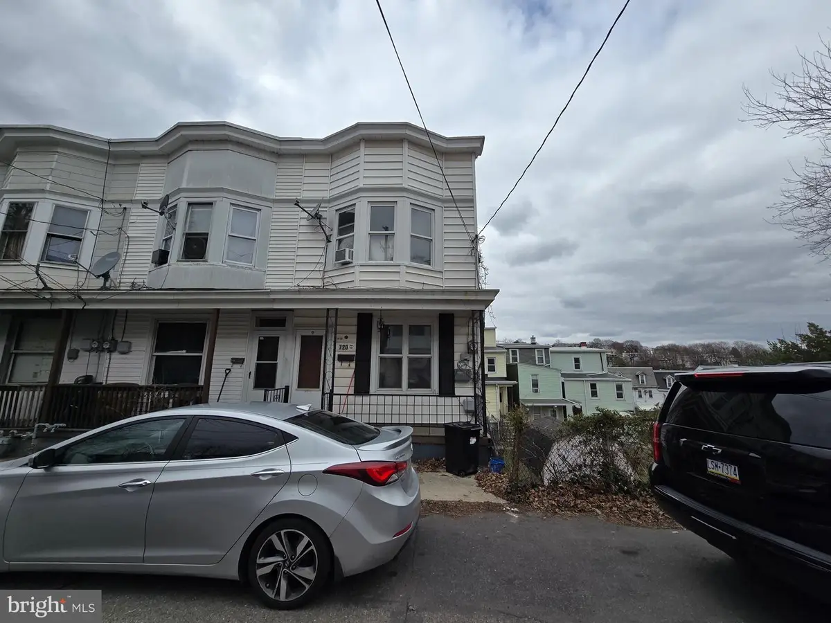 720 Mine St, Pottsville, PA 17901 - #1