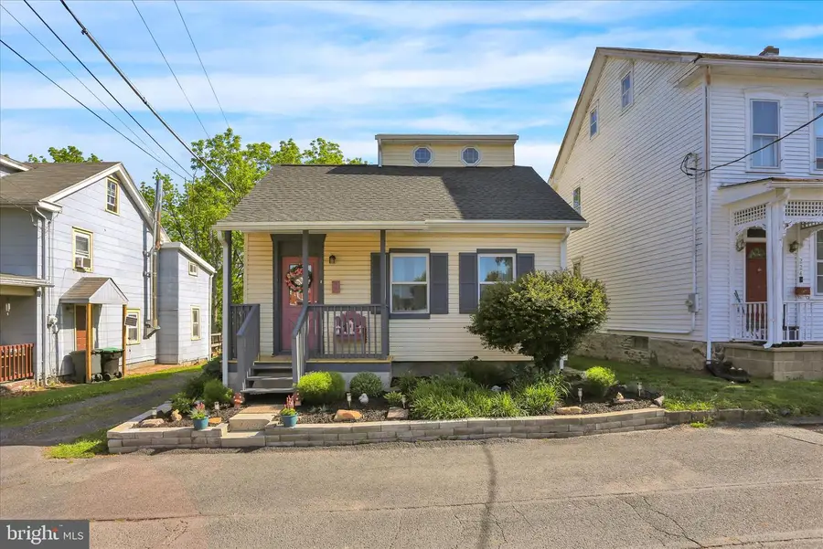 226 W Tammany St, Orwigsburg, PA 17961 - #2