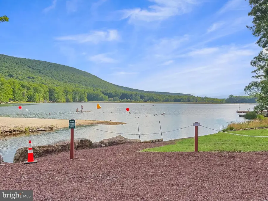 2 Pinewood Cir, Hazleton, PA 18202 - #3