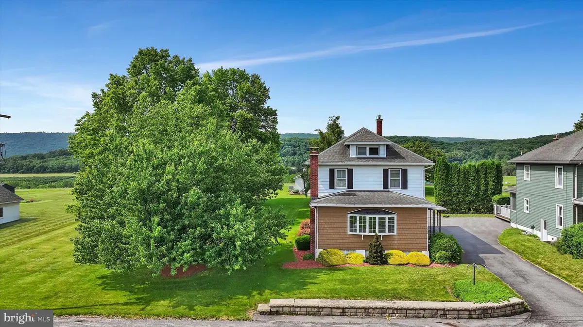 1056 E Main St, Hegins, PA 17938 - #1