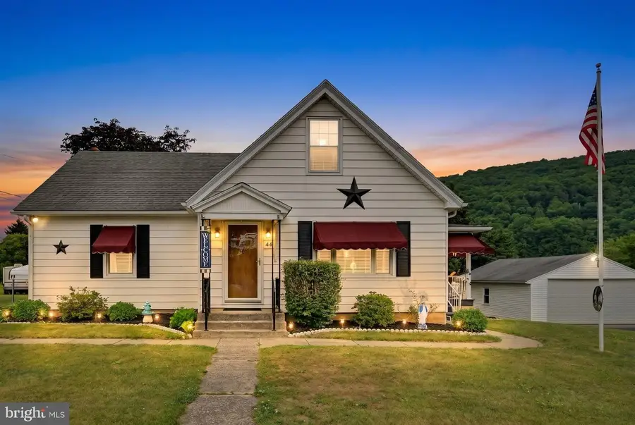 44 Meadow Dr, Schuylkill Haven, PA 17972 - #2