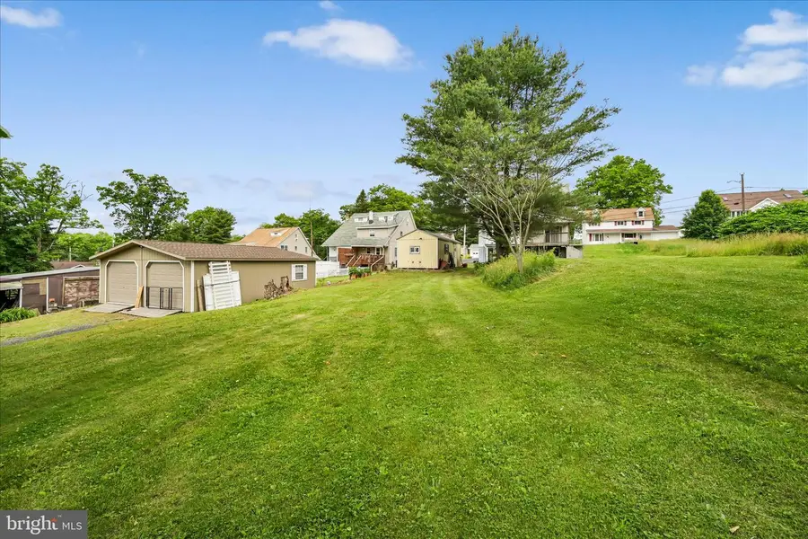 24 Upper Beechwood Ave, Pottsville, PA 17901 - #3
