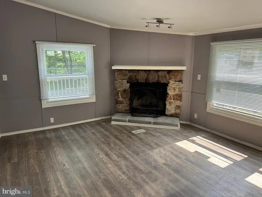 0-15 School St, Barnesville, PA 18214 - #2