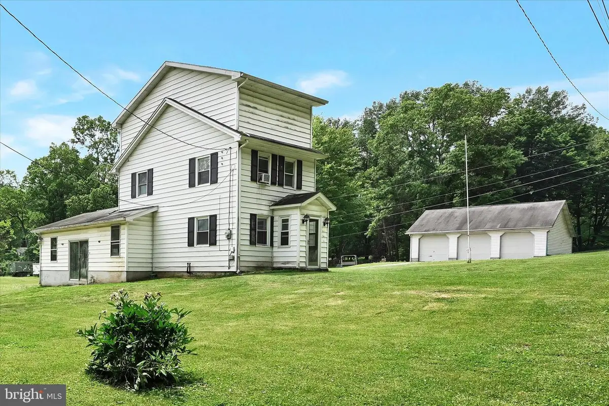 298 Camp Rd, Pine Grove, PA 17963 - #1