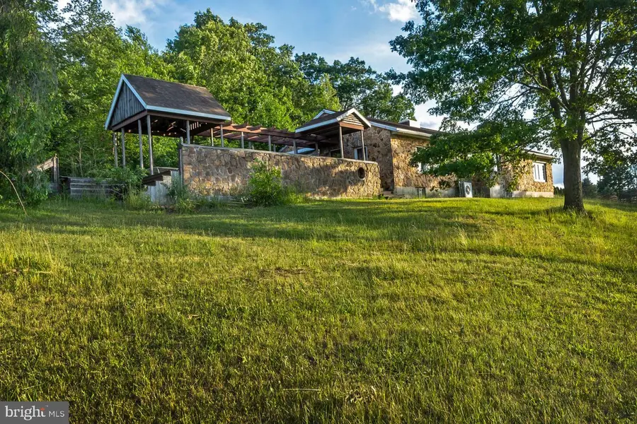 204 Ridge Cup Rd, New Ringgold, PA 17960 - #2