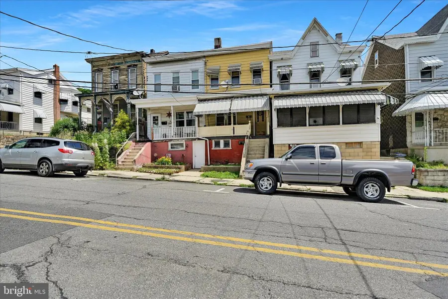 405 S Saint John St, Schuylkill Haven, PA 17972 - #2