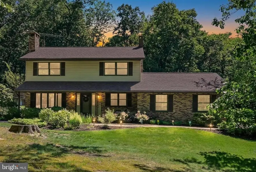4 Ne Shue String Ln, Schuylkill Haven, PA 17972 - #2