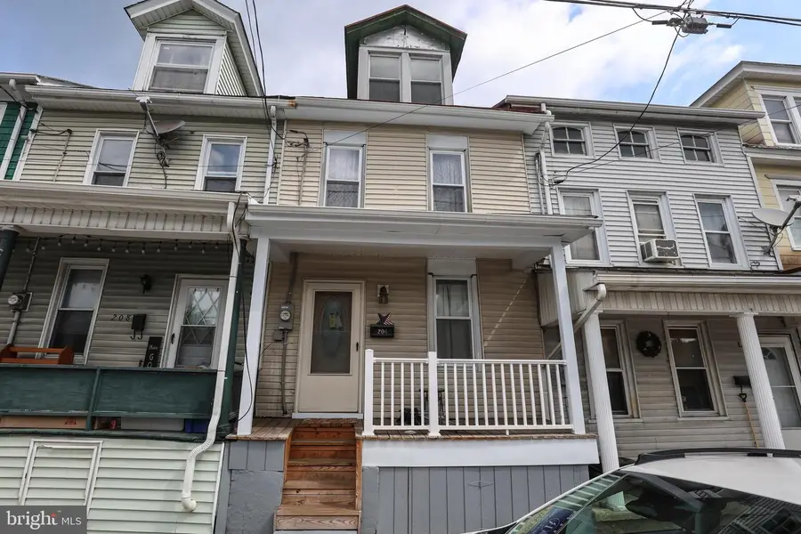 206 W Main St, Tremont, PA 17981 - #3