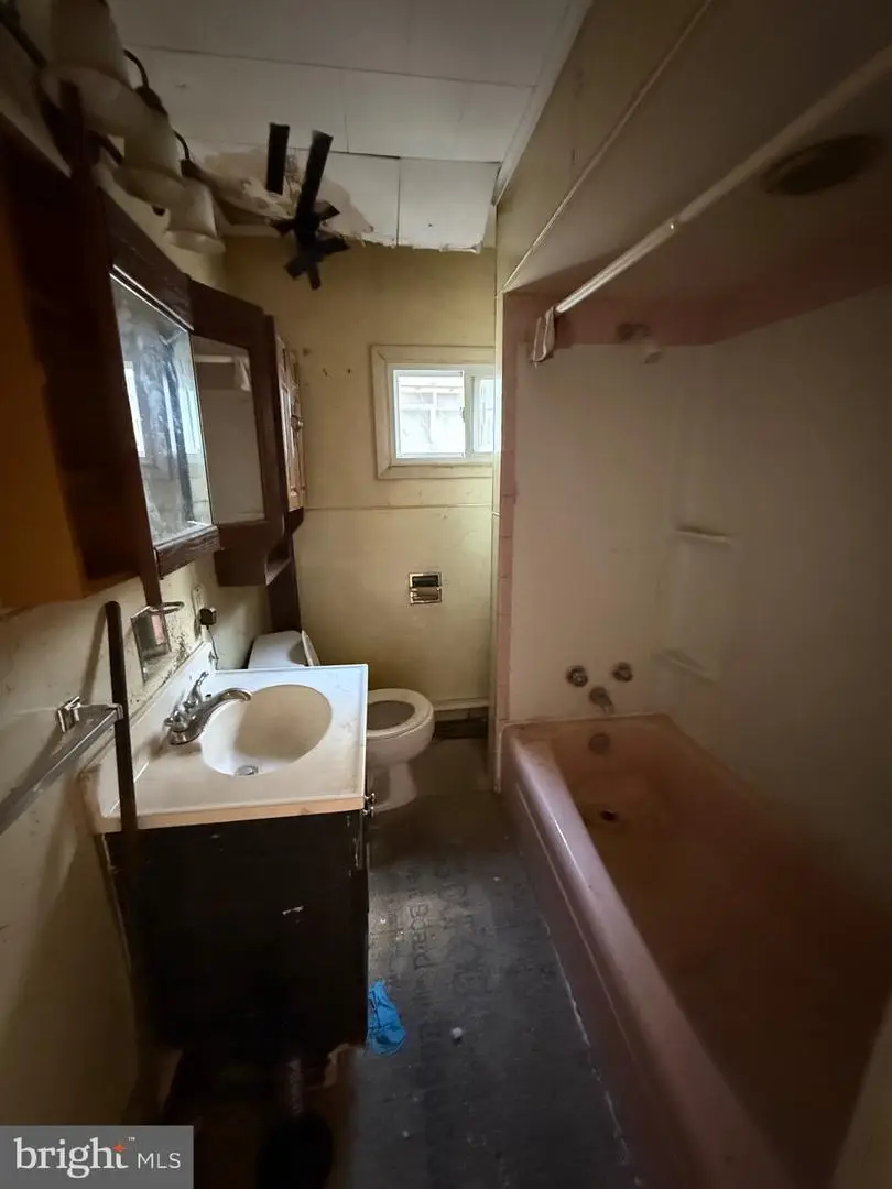 315 Washington St, Tamaqua, PA 18252 - #3