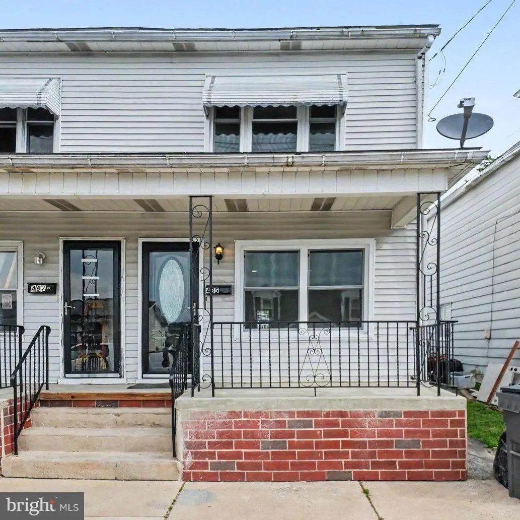 485 W Spring St, Frackville, PA 17931 - #1