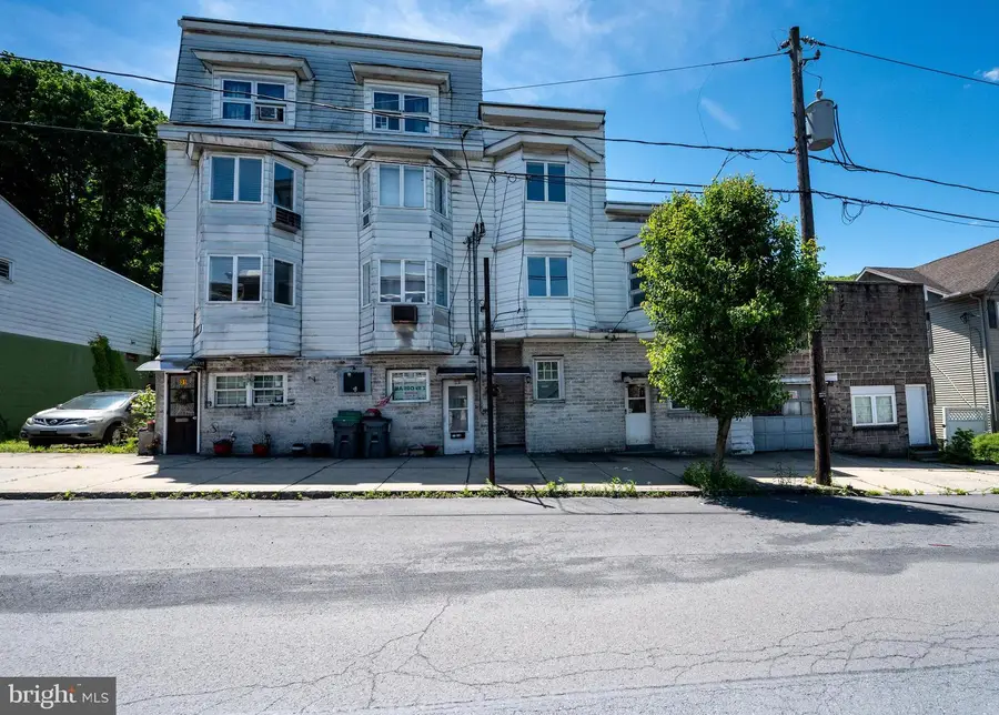 33 W Main St, Girardville, PA 17935 - #3