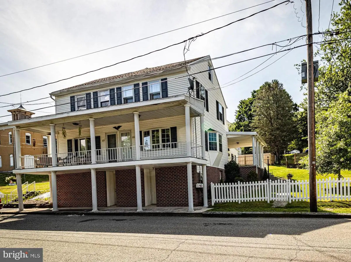 66 E Savory St, Pottsville, PA 17901 - #1