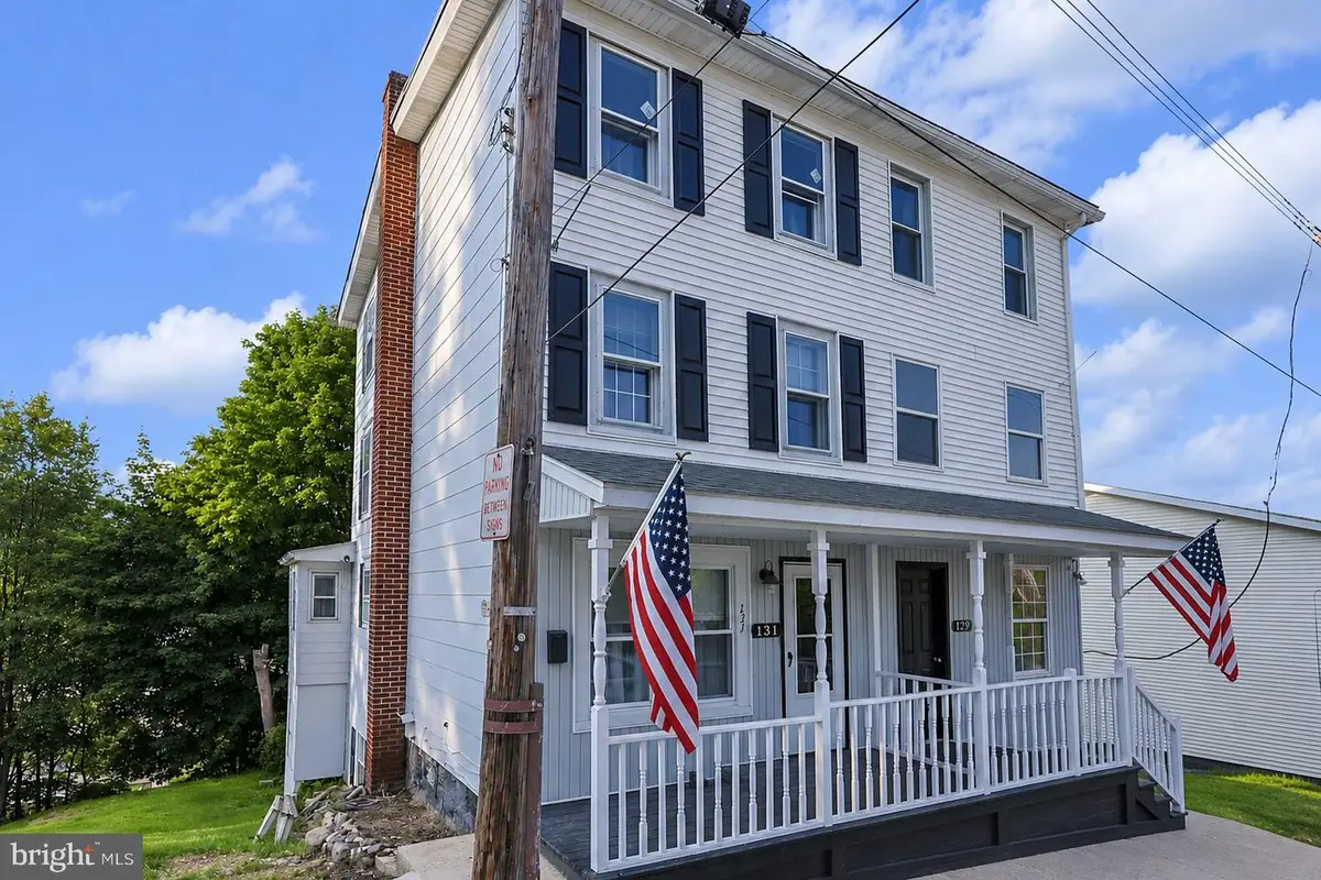 131 Mahanoy St, Tamaqua, PA 18252 - #1