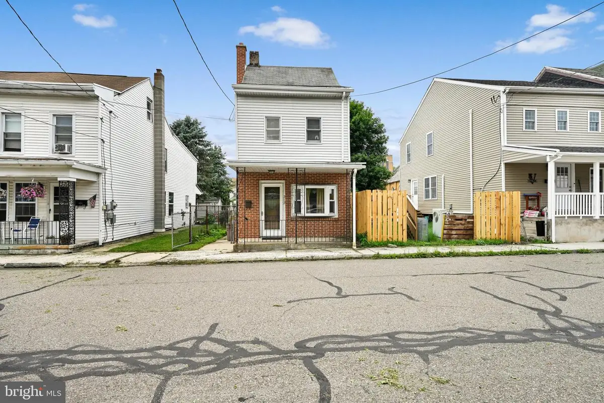 212 N Nichols St, Saint Clair, PA 17970 - #1