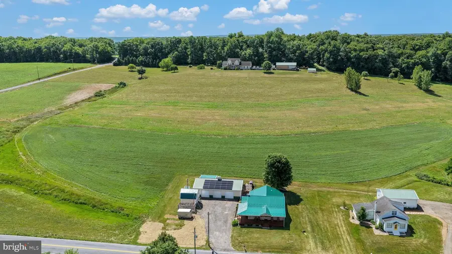 3216 Sweet Arrow Lake Rd, Pine Grove, PA 17963 - #2