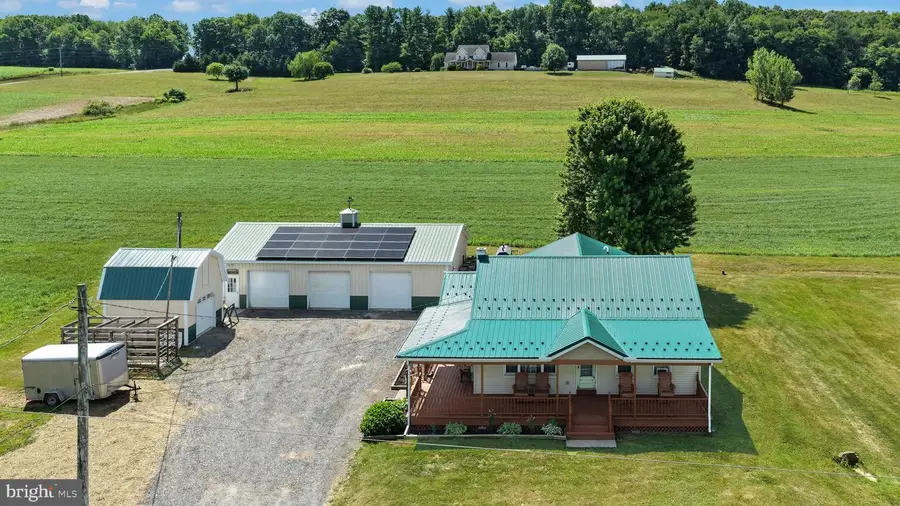 3216 Sweet Arrow Lake Rd, Pine Grove, PA 17963 - #3