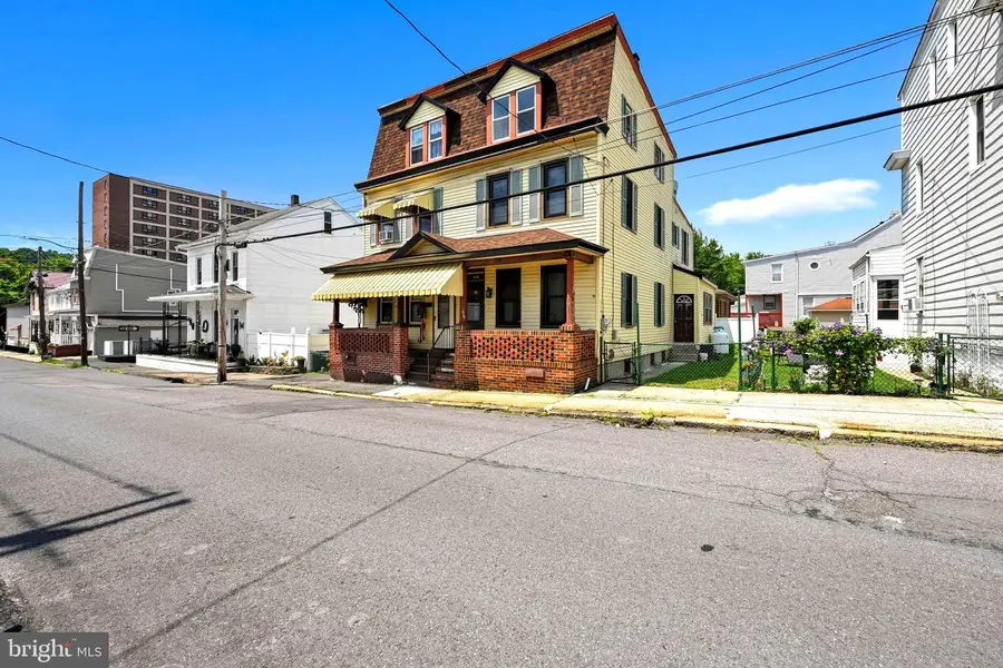 308 N 3rd St, Minersville, PA 17954 - #3