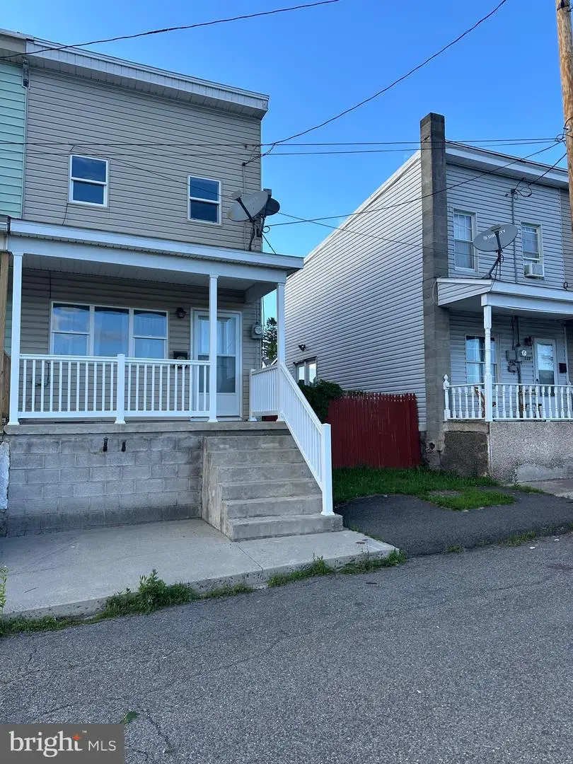 531 W Howard St, Frackville, PA 17931 - #1