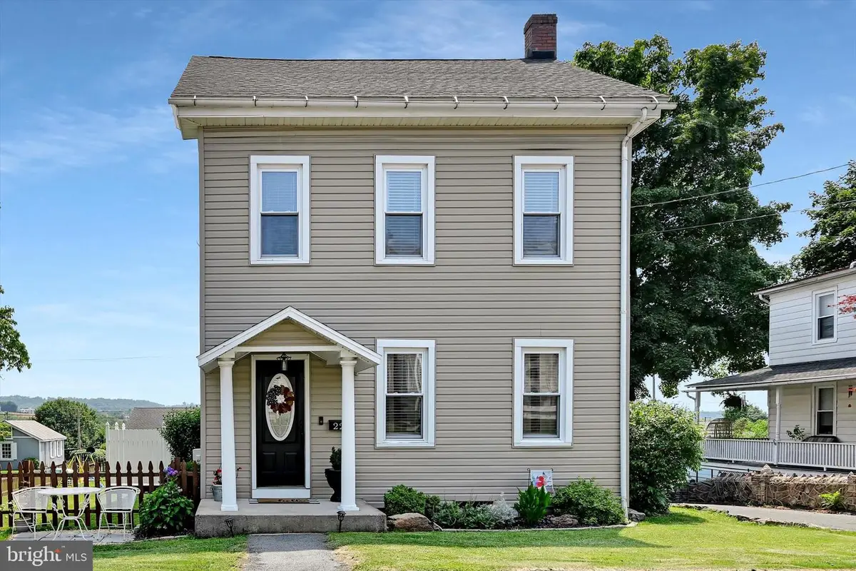 228 E Tammany St, Orwigsburg, PA 17961 - #1
