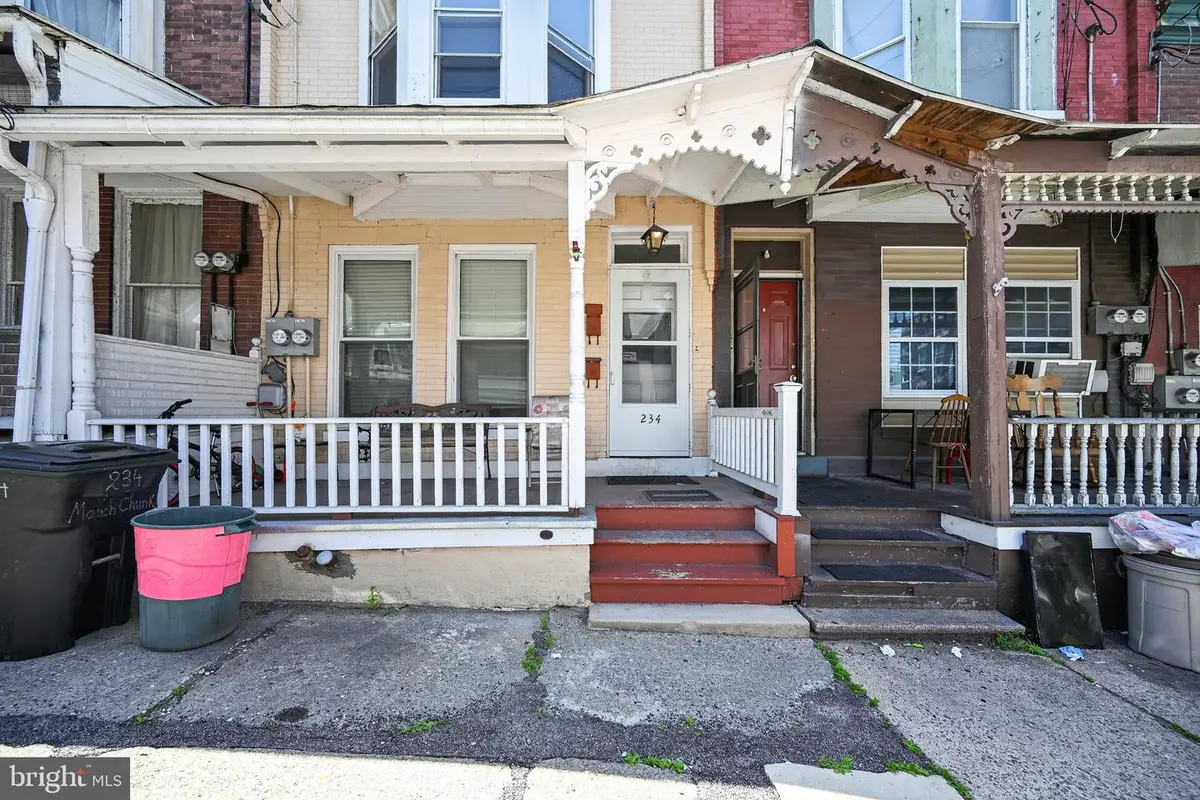 234 E Mauch Chunk St, Tamaqua, PA 18252 - #1