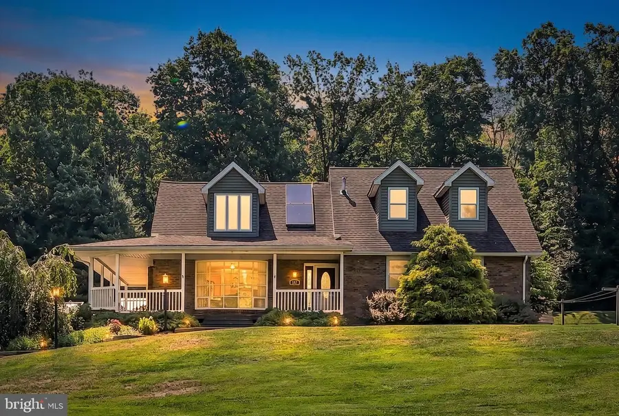 139 Molleystown Rd, Pine Grove, PA 17963 - #2
