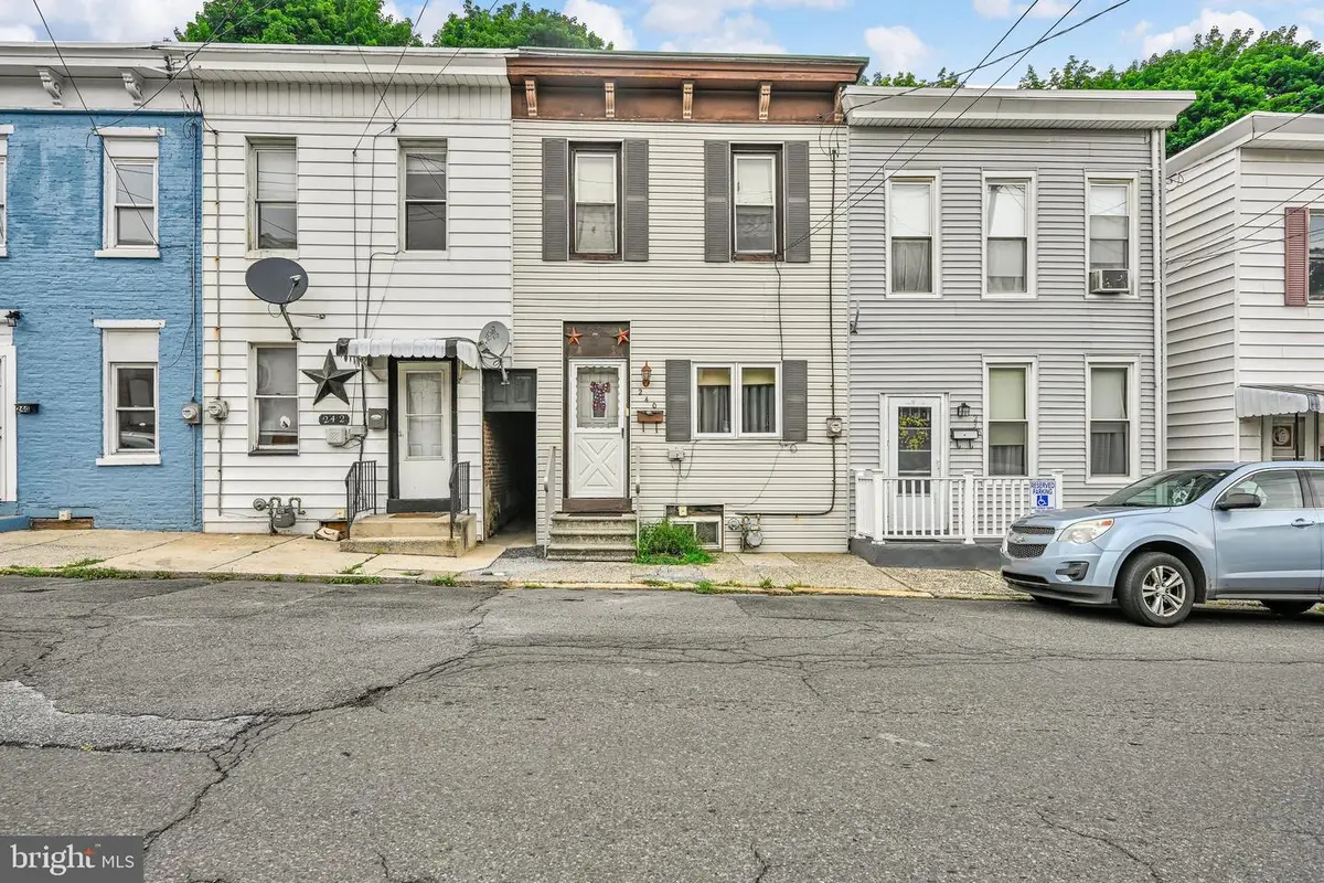 240 N 12th St, Pottsville, PA 17901 - #1