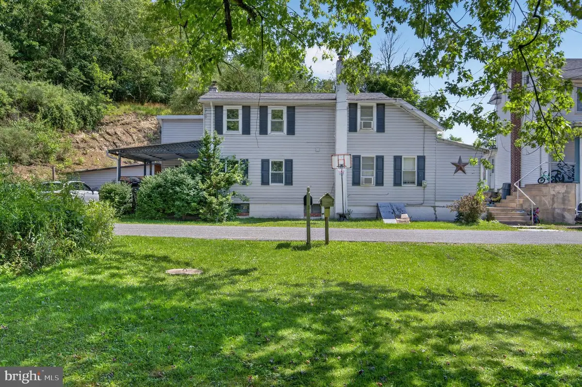 2299 Sunny Rd, New Ringgold, PA 17960 - #1