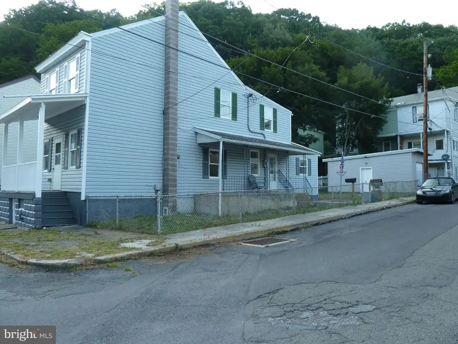 14 N Line St, Girardville, PA 17935 - #2