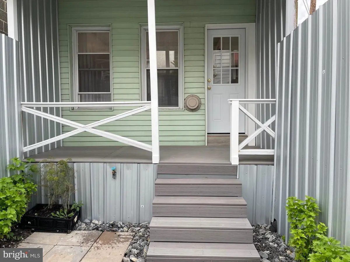 210 Rear Harrison St, Pottsville, PA 17901 - #1
