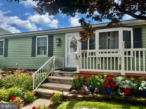 418 S Broad Mountain Ave, FRACKVILLE, PA 17931