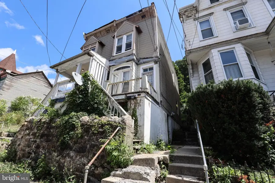 543 E Norwegian St, Pottsville, PA 17901 - #3