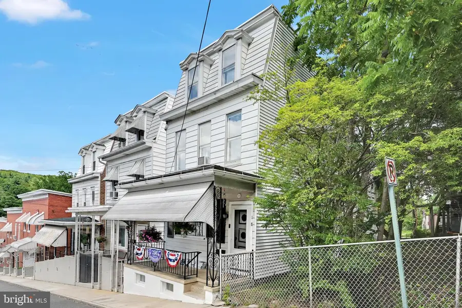 18 Mary St, Pottsville, PA 17901 - #2