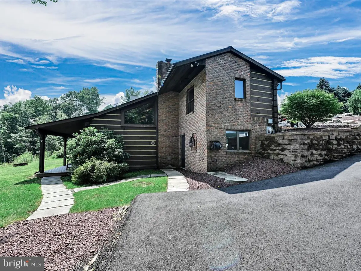 662 Apache Cv, Auburn, PA 17922 - #1