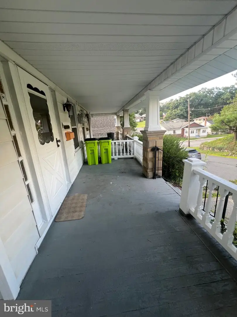 115 Queen St, Pottsville, PA 17901 - #2