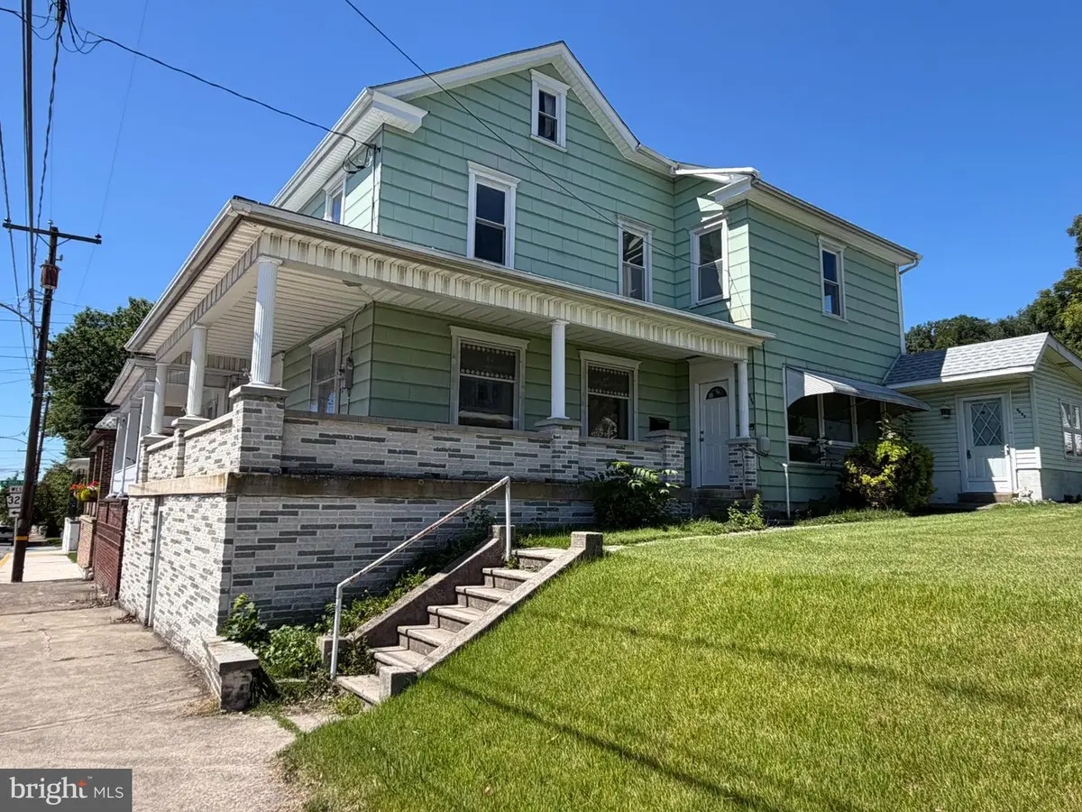 1015 E Grand Ave, Tower City, PA 17980 - #1