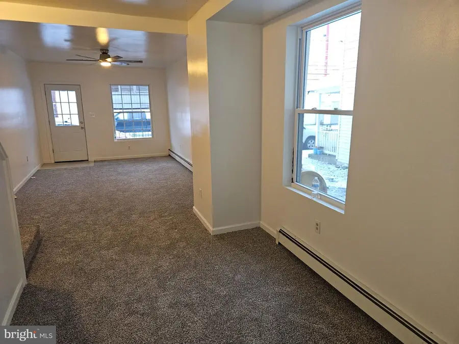 238 N Nicholas St, Saint Clair, PA 17970 - #2