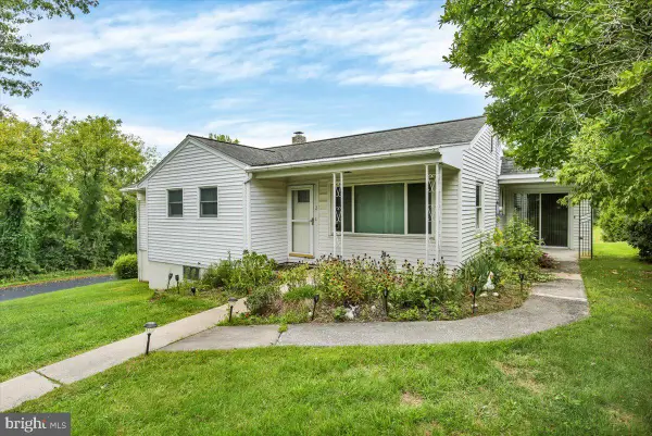 3 Earl Ave, SCHUYLKILL HAVEN, PA 17972