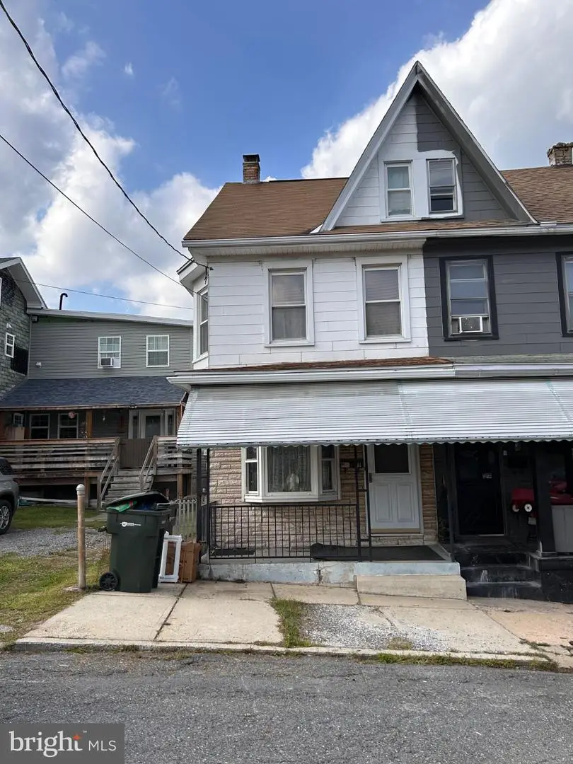 111 W Union St, Tamaqua, PA 18252 - #1