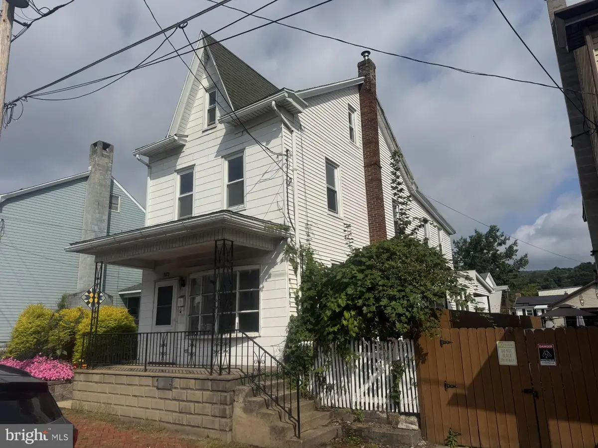 2023 Centre St, Ashland, PA 17921 - #1