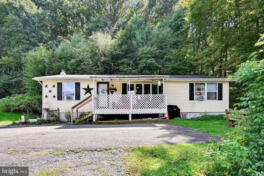 203 Baltimore St, Tremont, PA 17981 - #2