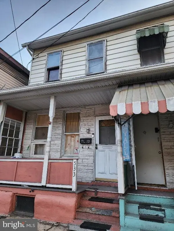 533 N Railroad St, Tamaqua, PA 18252 - #2
