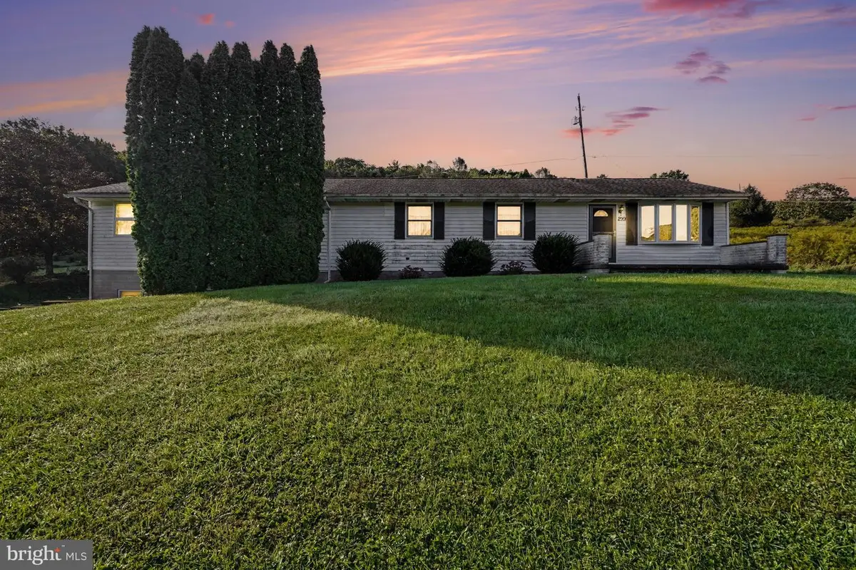 299 Little Mountain Rd, Ringtown, PA 17967 - #1