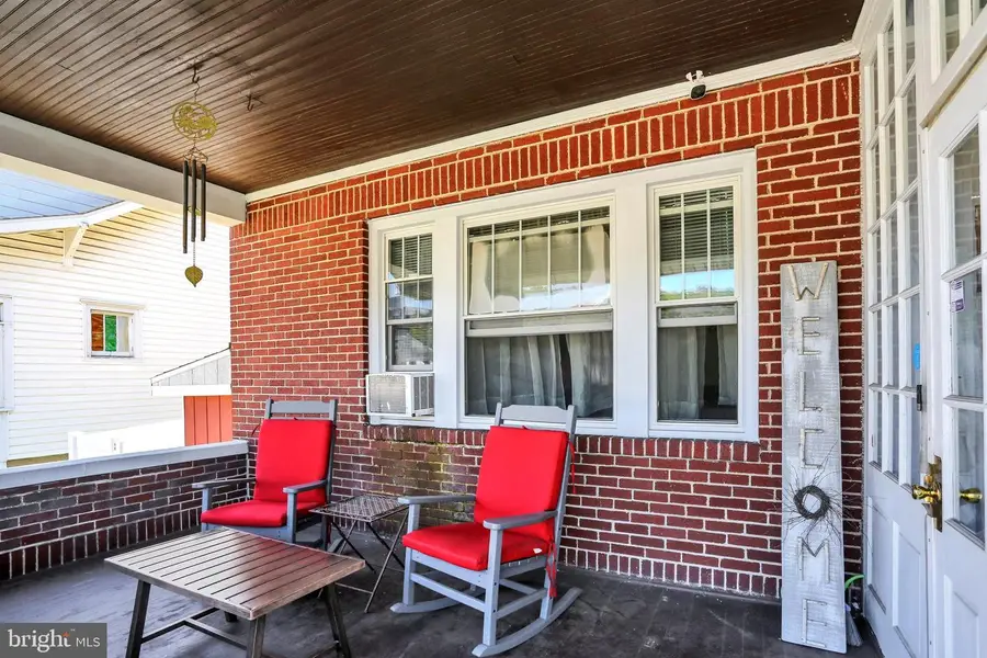 2305 W Market St, Pottsville, PA 17901 - #2