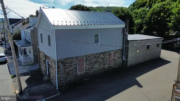 148 N Third, SAINT CLAIR, PA 17970